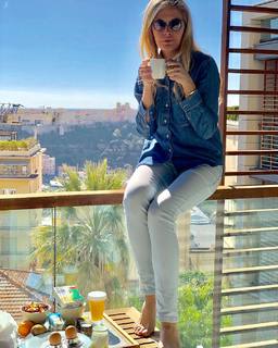 Carine Galli feet photo 8