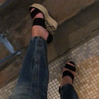 Carine Galli feet photo 7