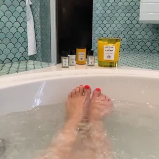 Carine Galli feet photo 10