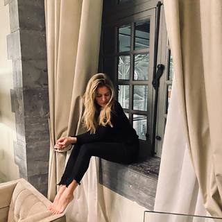 Carine Galli feet photo 14