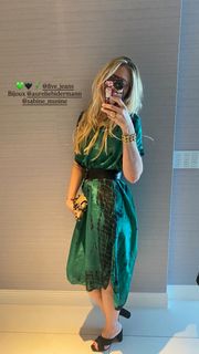 Carine Galli feet photo 3
