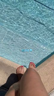 Carine Galli feet photo 7