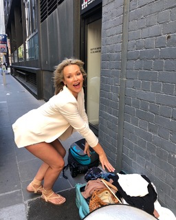 Carla Bonner feet photo 11