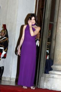 Carla Bruni feet photo thumbnail