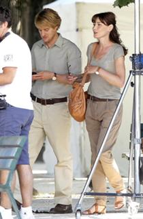 Carla Bruni feet photo thumbnail