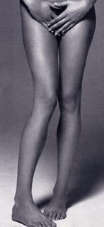 Carla Bruni feet photo thumbnail
