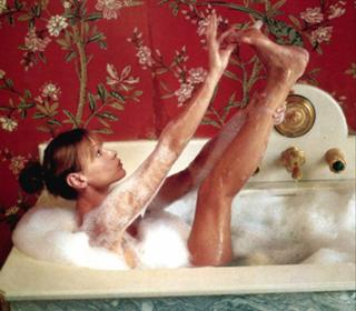 Carla Bruni feet photo thumbnail