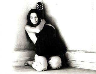 Carla Bruni feet photo thumbnail