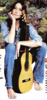 Carla Bruni feet photo thumbnail