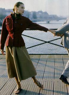 Carla Bruni feet photo thumbnail
