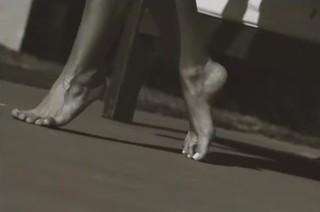 Carla Diaz feet photo thumbnail