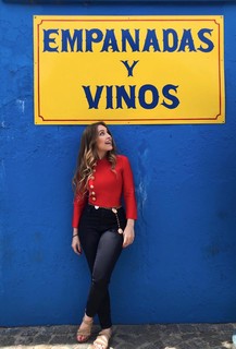 Carla Diaz feet photo thumbnail