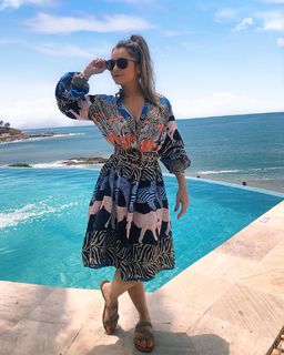 Carla Diaz feet photo thumbnail