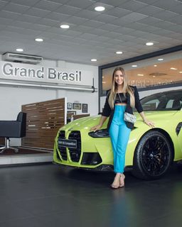 Carla Diaz feet photo thumbnail