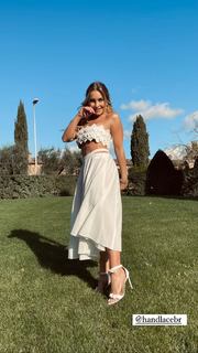 Carla Diaz feet photo thumbnail