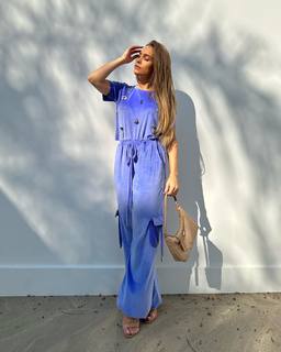 Carla Diaz feet photo thumbnail