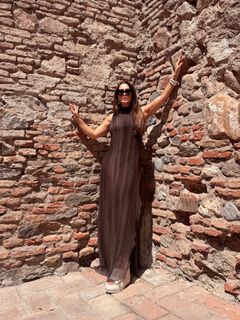 Carla Diaz feet photo thumbnail