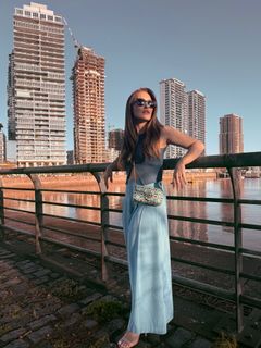 Carla Diaz feet photo thumbnail