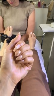 Carla Diaz feet photo thumbnail