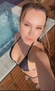 Carla Diaz feet photo 3