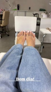Carla Diaz feet photo 13
