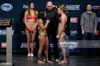 Carla Esparza feet photo 18