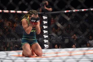 Carla Esparza feet photo 20