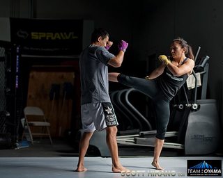 Carla Esparza feet photo 16
