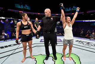 Carla Esparza feet photo 9