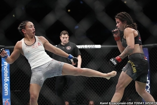 Carla Esparza feet photo 7
