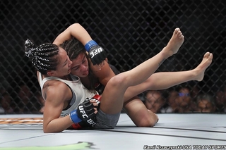 Carla Esparza feet photo 4