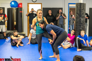 Carla Esparza feet photo 1
