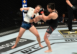 Carla Esparza feet photo 5