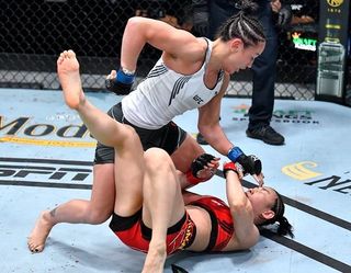 Carla Esparza feet photo 15