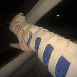 Carla Facciolo feet photo 8
