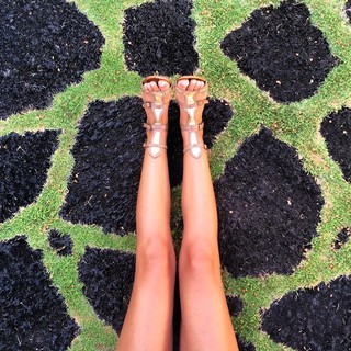 Carla Ginola feet photo 6
