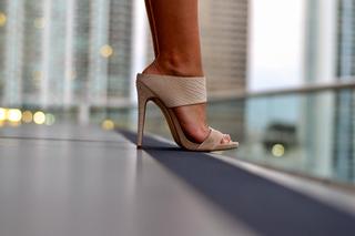 Carla Ginola feet photo 19