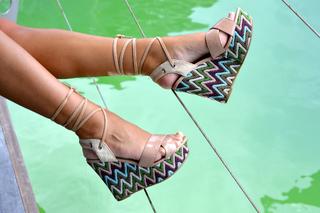 Carla Ginola feet photo 9