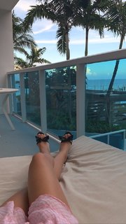 Carla Ginola feet photo 7