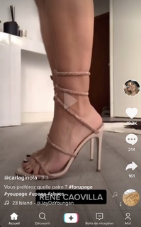 Carla Ginola feet photo 4