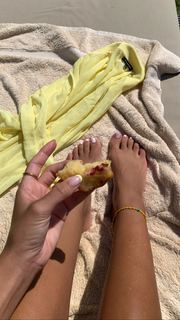 Carla Ginola feet photo 5