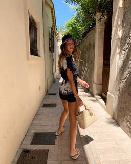 Carla Ginola feet photo 2
