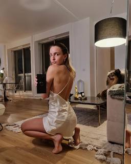 Carla Ginola feet photo 15