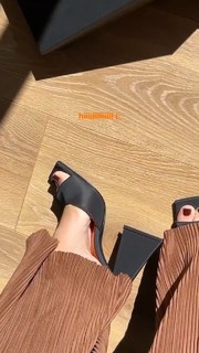 Carla Ginola feet photo 20