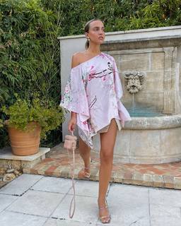 Carla Ginola feet photo 3