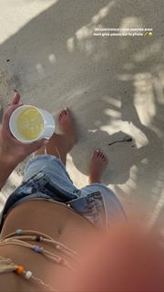 Carla Ginola feet photo 11