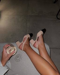 Carla Ginola feet photo 16