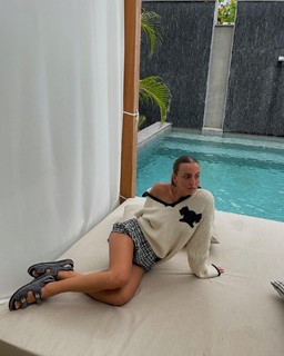 Carla Ginola feet photo 12