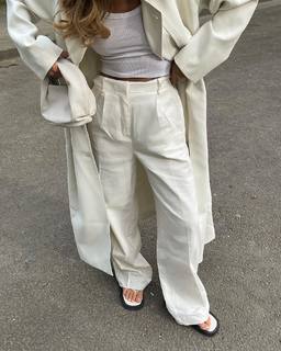 Carla Ginola feet photo 2