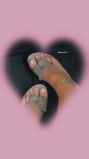 Carla Ginola feet photo 20